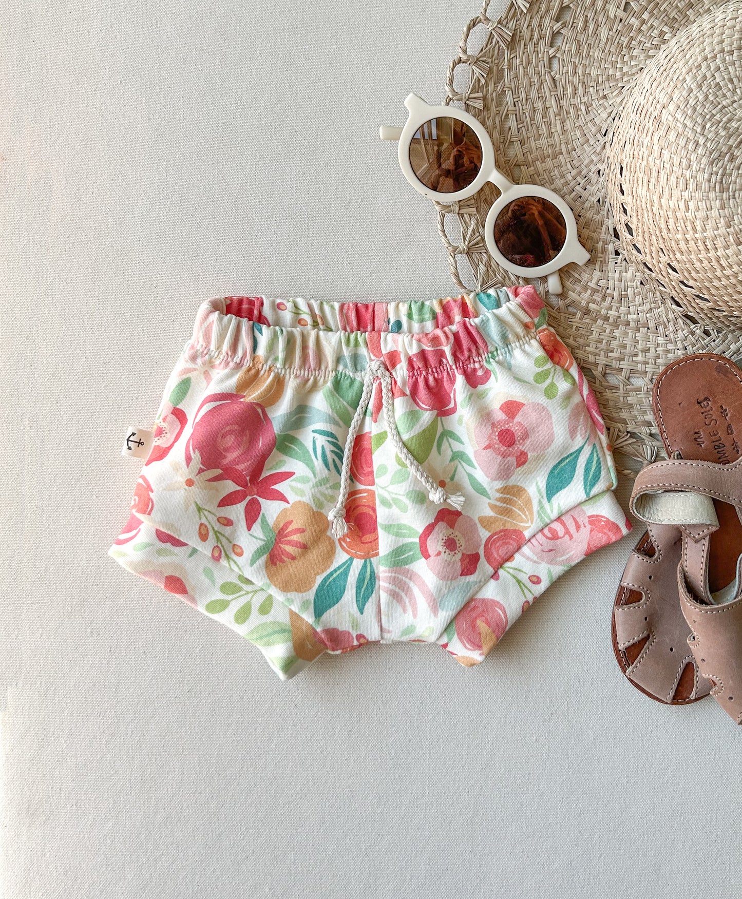 SHORTIES | LUAU