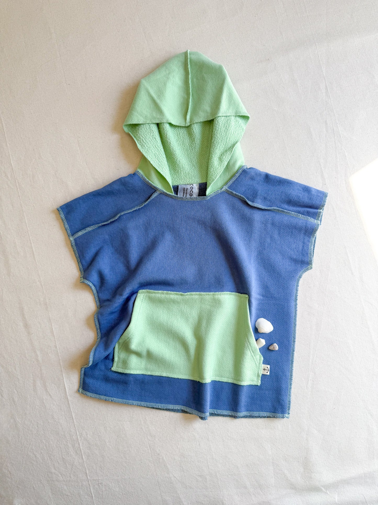 BEACH PONCHO - LAGUNA / FROSTED LIME SOLID