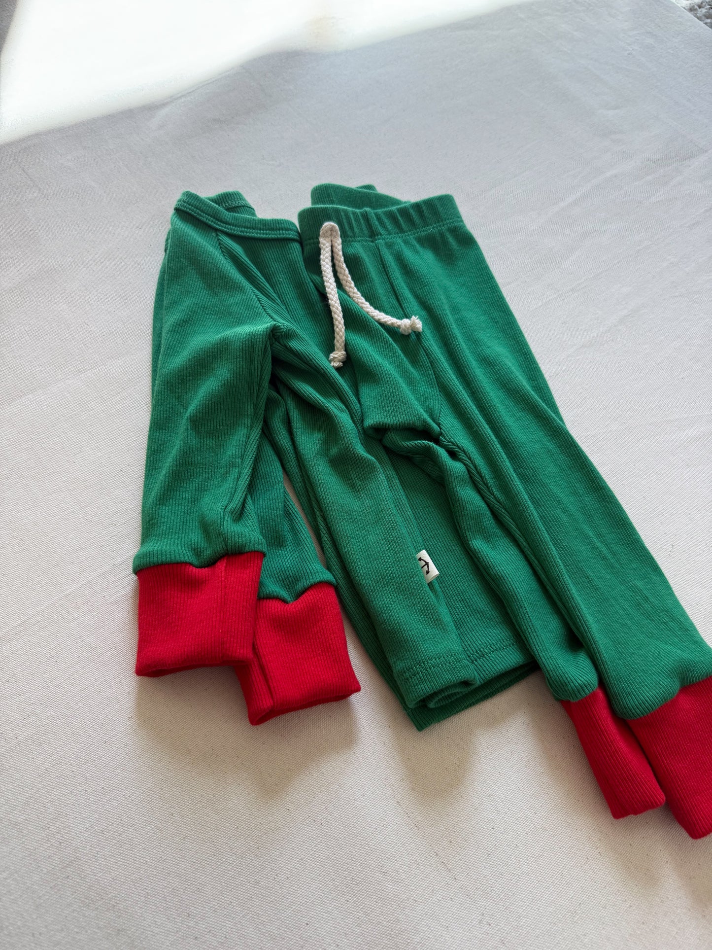 Night set | AMAZON / CHERRY