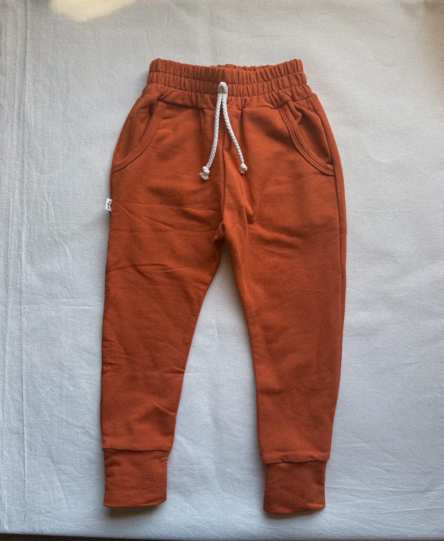 JOGGERS | RUM