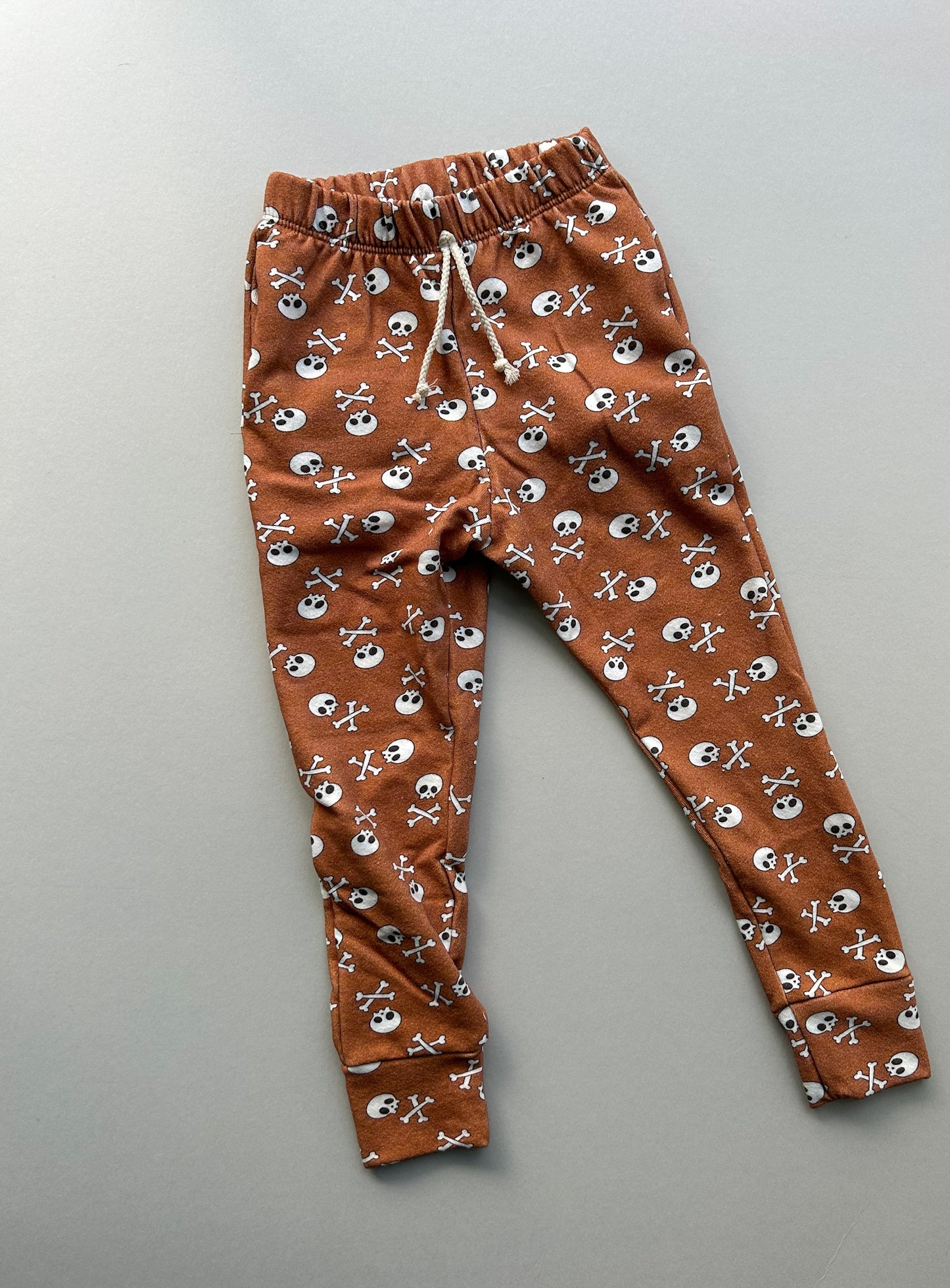 COMFY PANTS | SKULLS (imperfect)