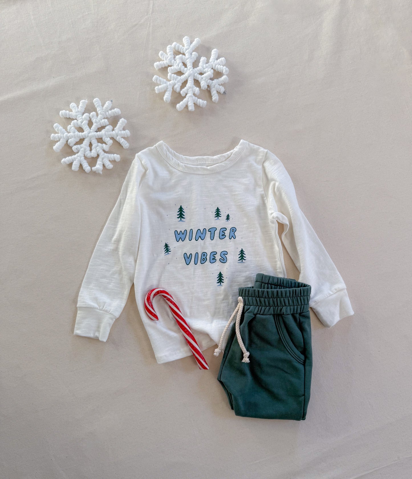 LONG SLEEVE TEE | WINTER VIBES 🌲