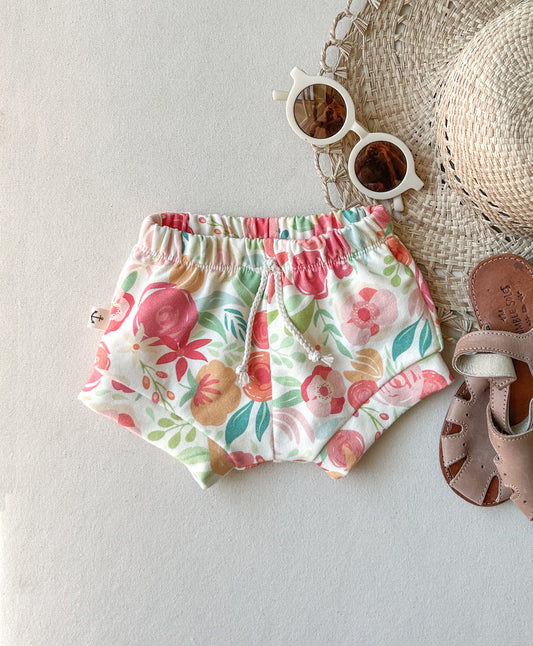 SHORTIES | LUAU