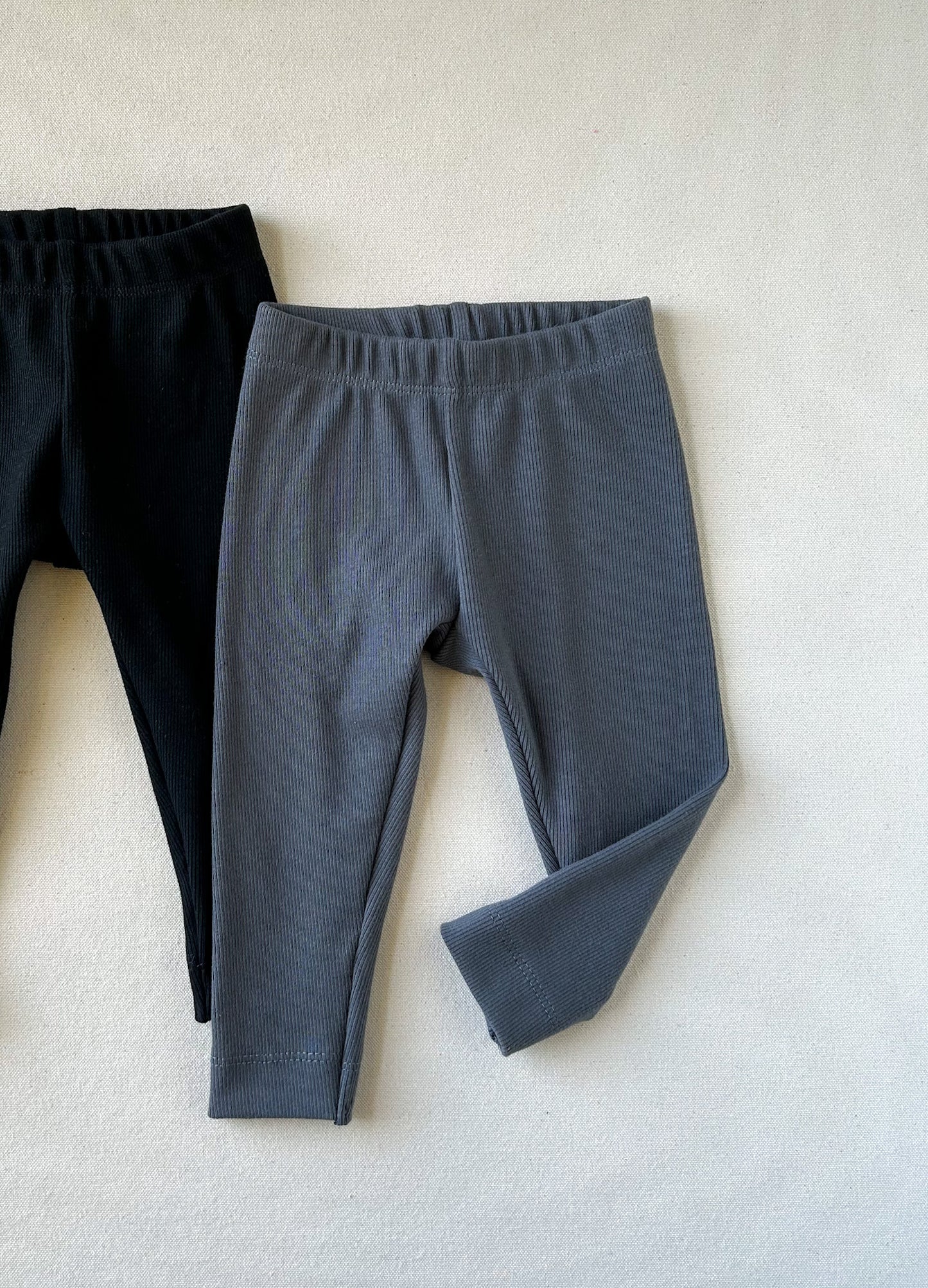 Rib Knit Leggings | GRAPHITE