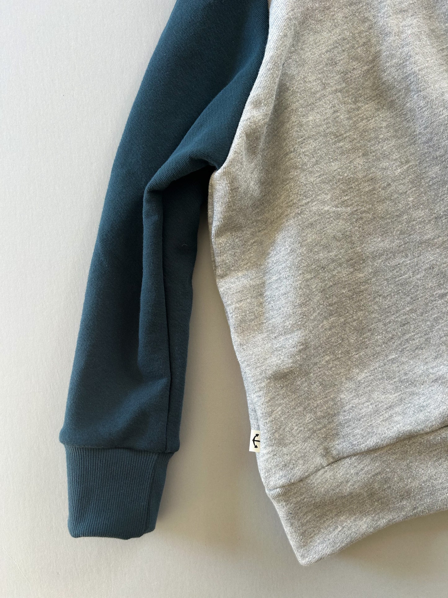 CLASSIC HOODIE | ATLANTIC DEEP COLORBLOCK