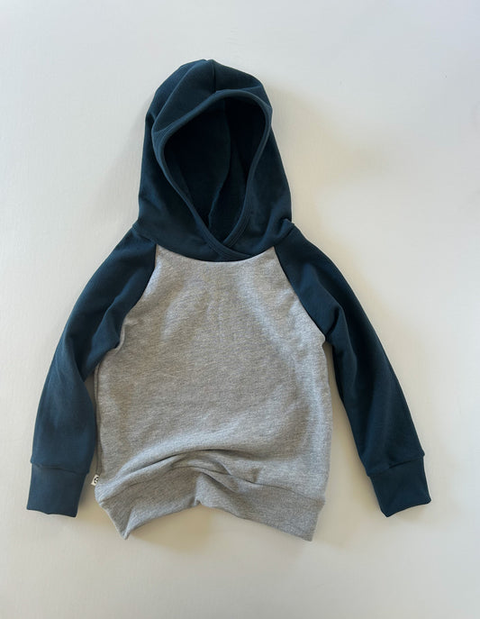 CLASSIC HOODIE | ATLANTIC DEEP COLORBLOCK