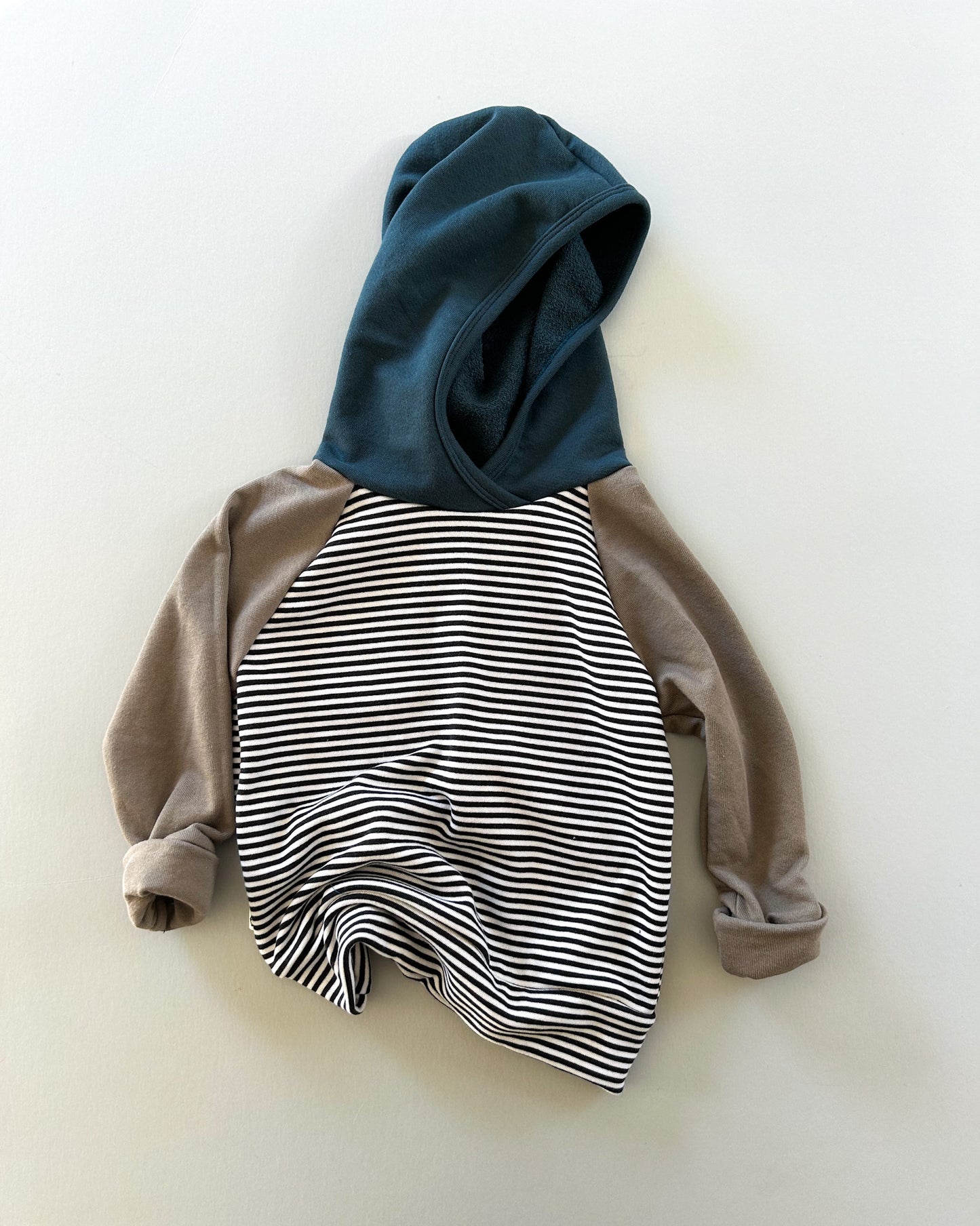 CLASSIC HOODIE | RAVEN STRIPE COLORBLOCK