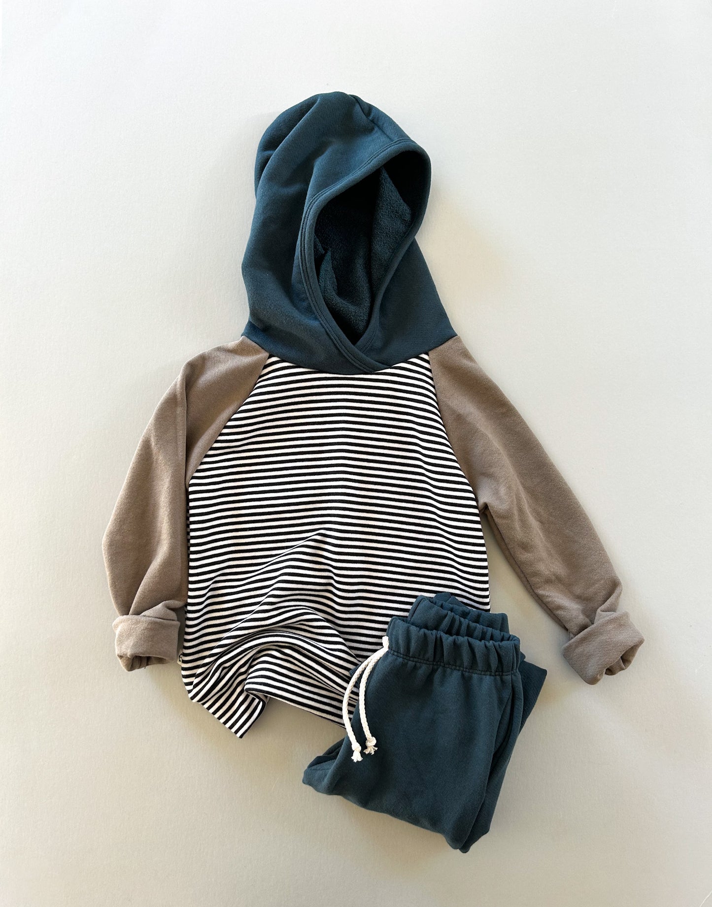 CLASSIC HOODIE | RAVEN STRIPE COLORBLOCK