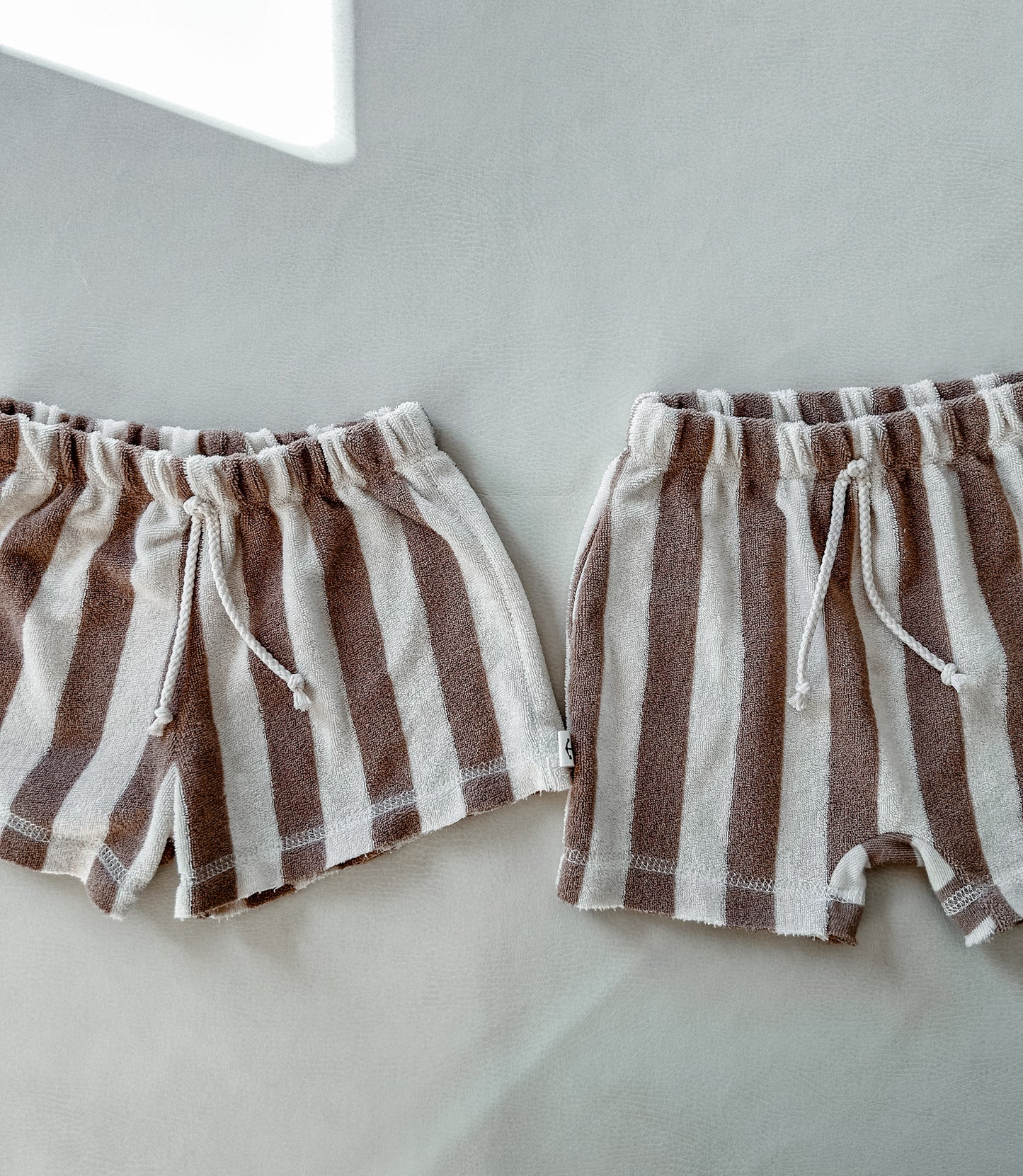 GIRL SHORTS | TIKI STRIPE