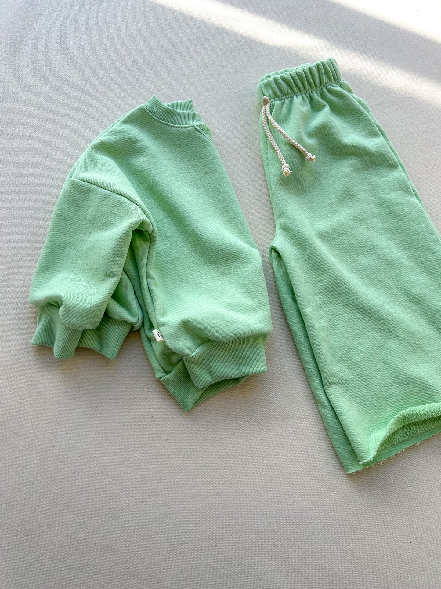 WIDE-LEG SWEATS | FROSTED LIME (pre-order)