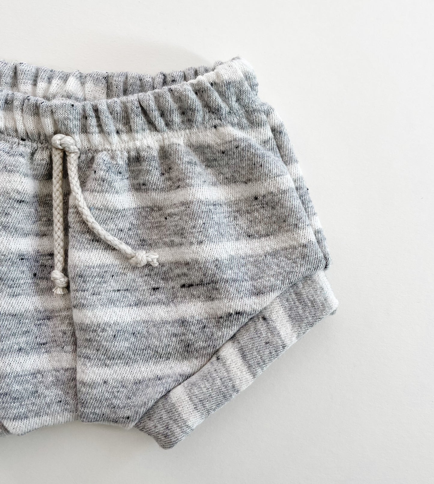 GIRL SHORTS - PEBBLE STRIPE CONFETTI