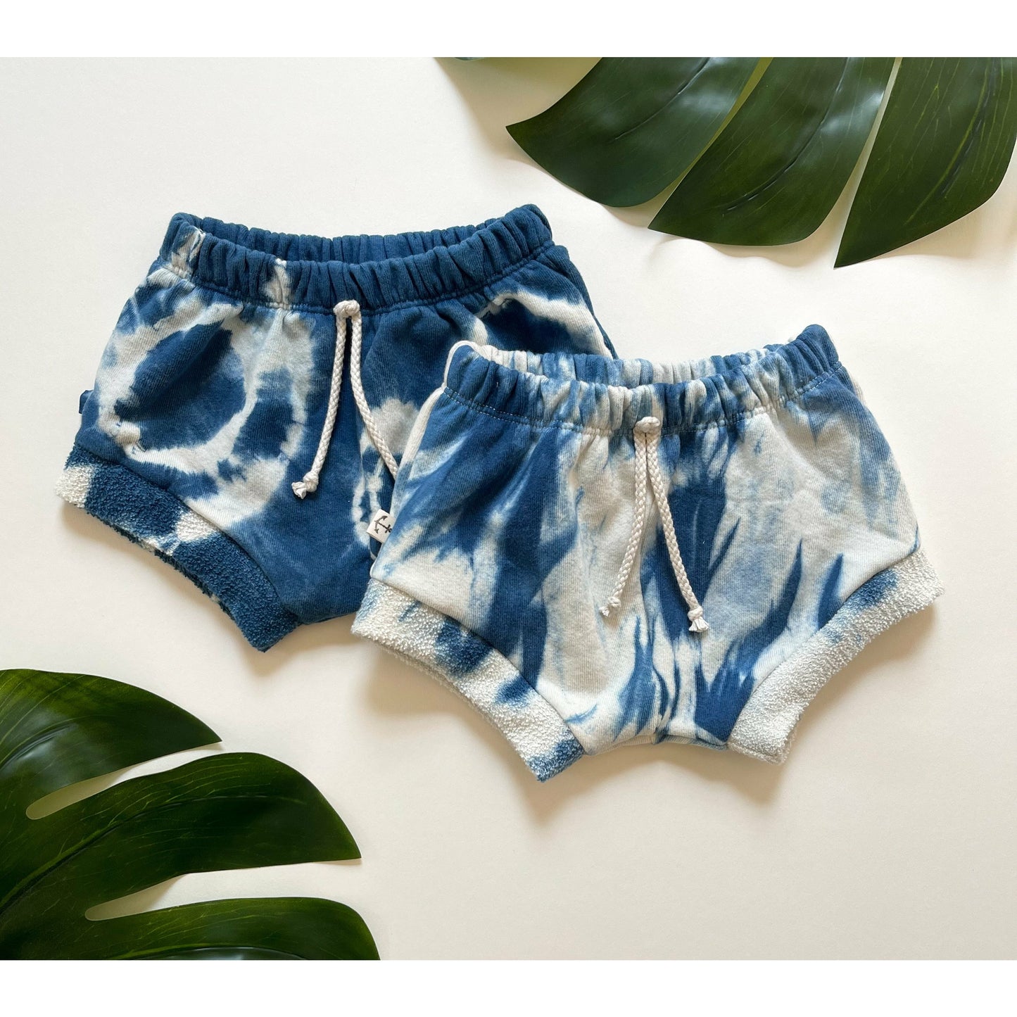 Limited Edition -  Tie-dye Shorties - Indigo SUN