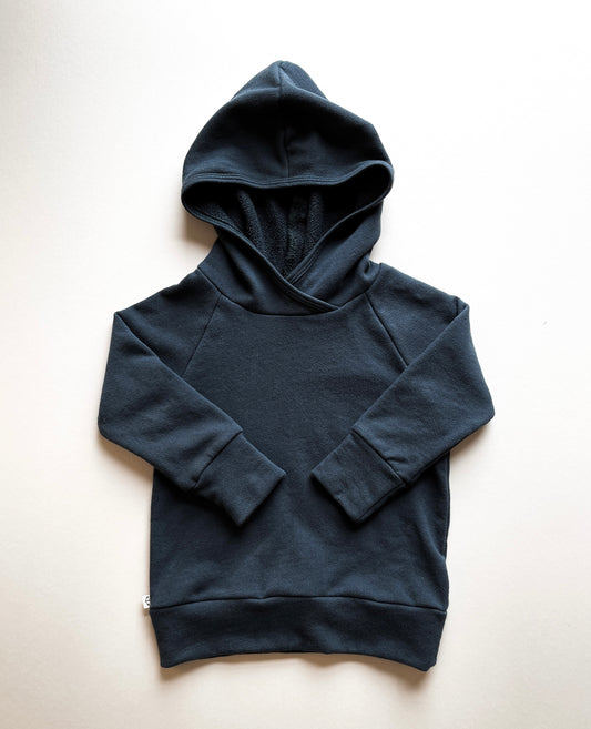 CLASSIC HOODIE - BLACK SAND