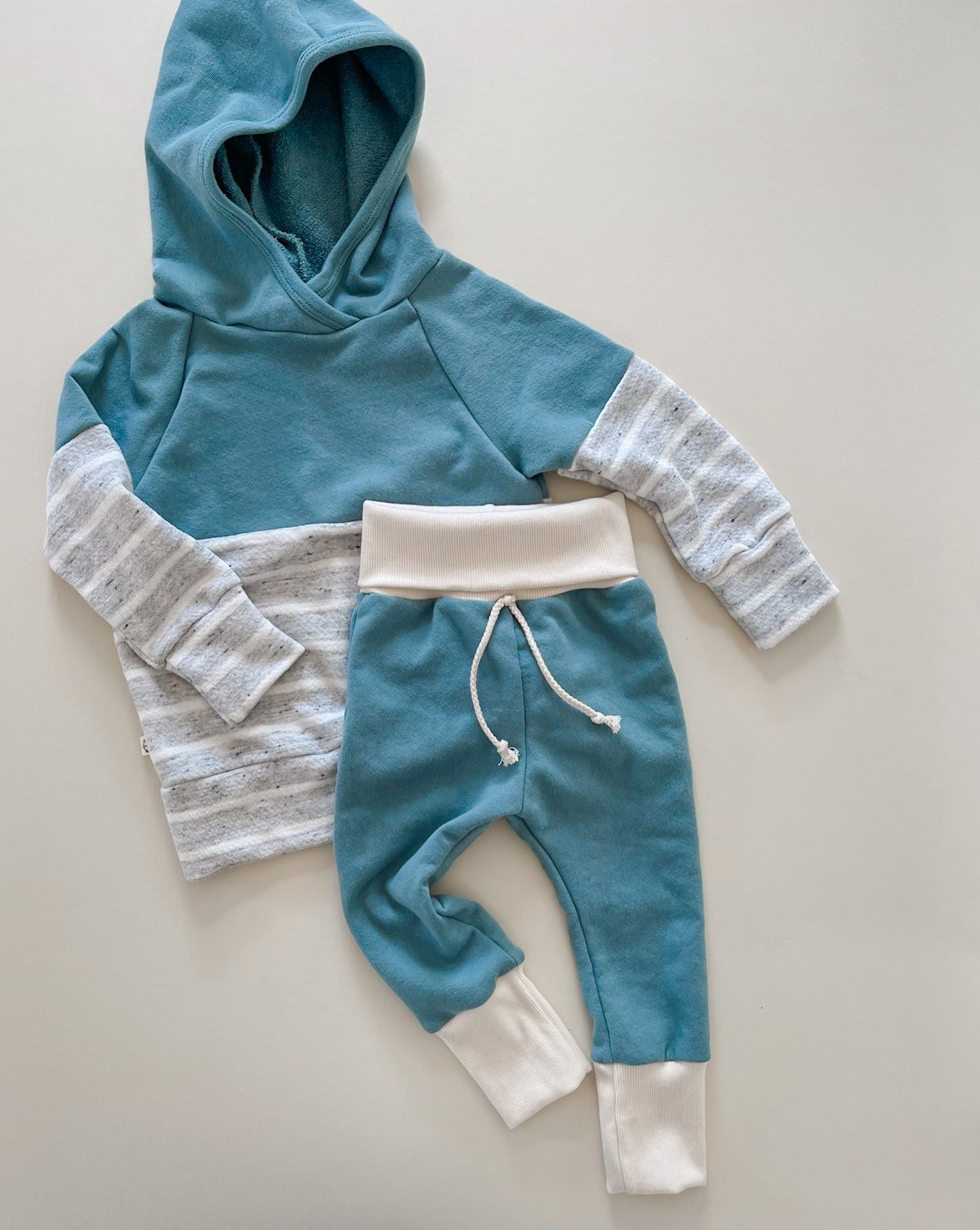 Lounge Sweats - Kingfisher / Cream