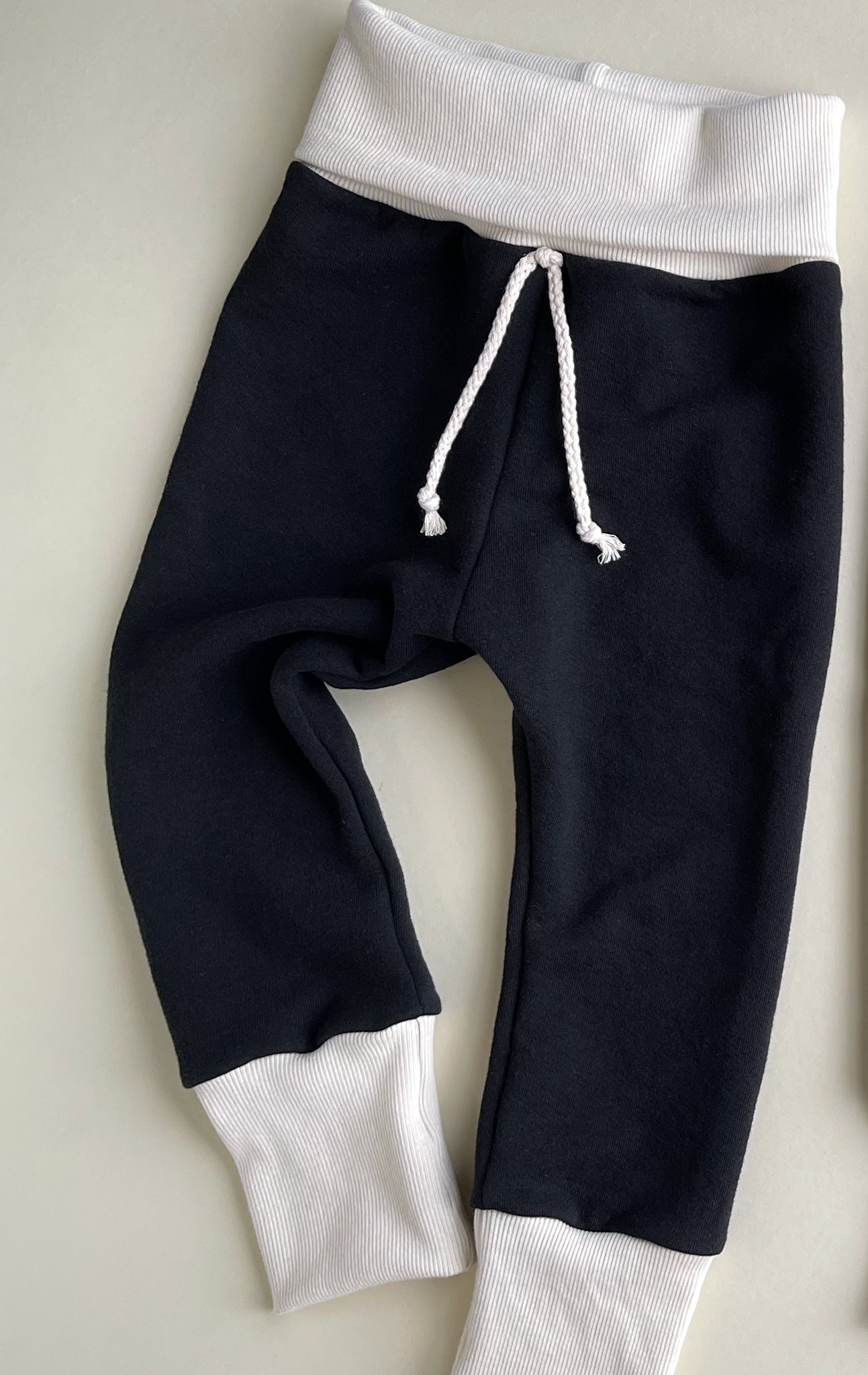 Lounge Sweats - Black / Cream