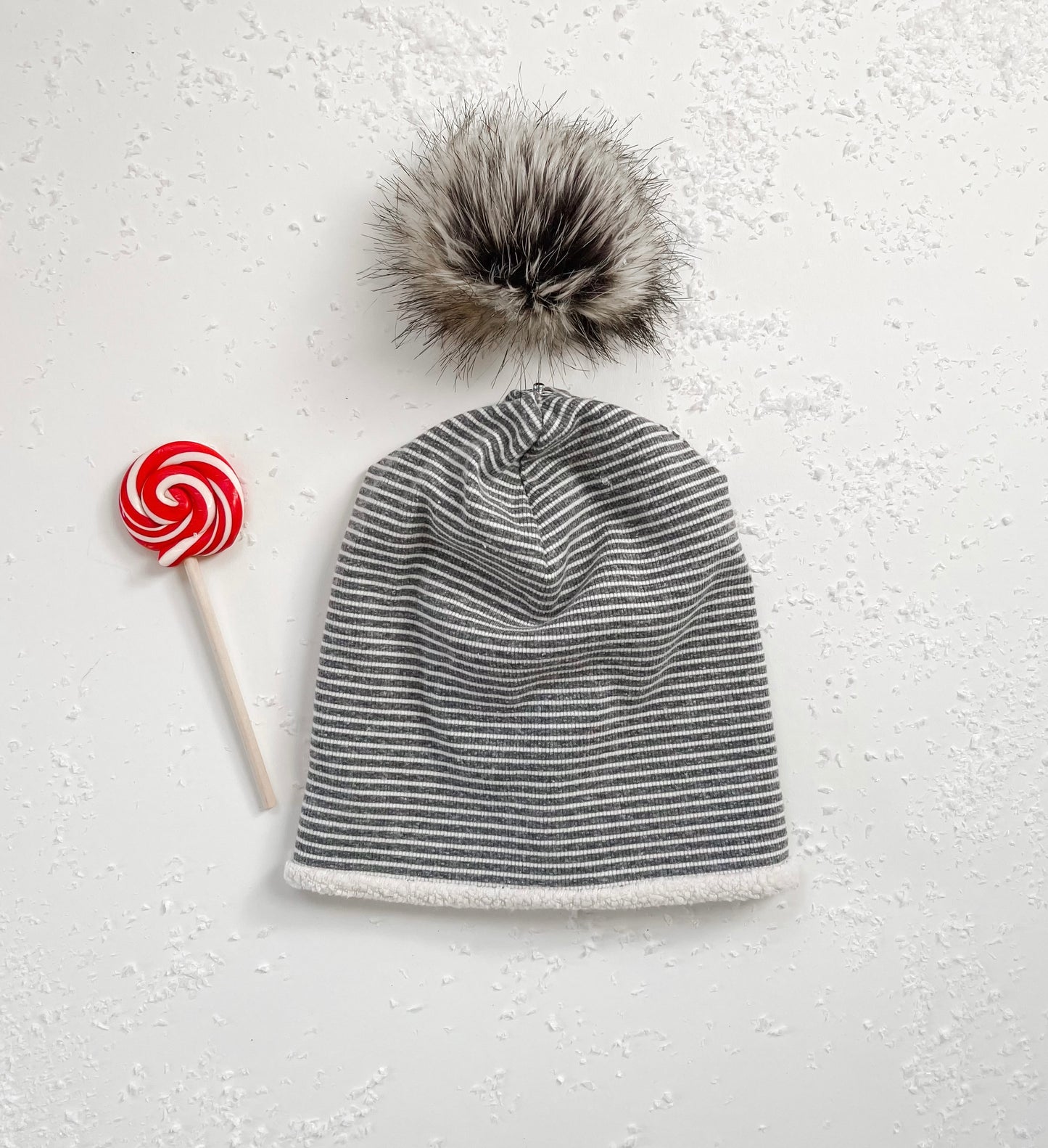 WINTER BEANIE - NARROW GREY STRIPE